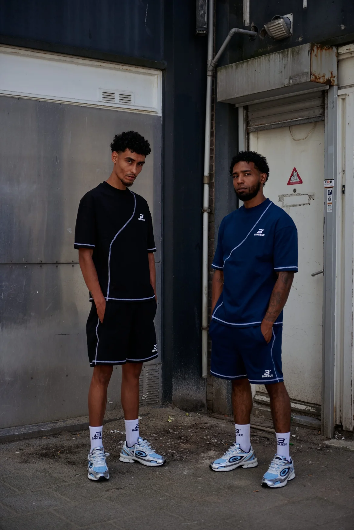 CONTRAST STITCH SHORTS | BLACK / WHITE - Image 6