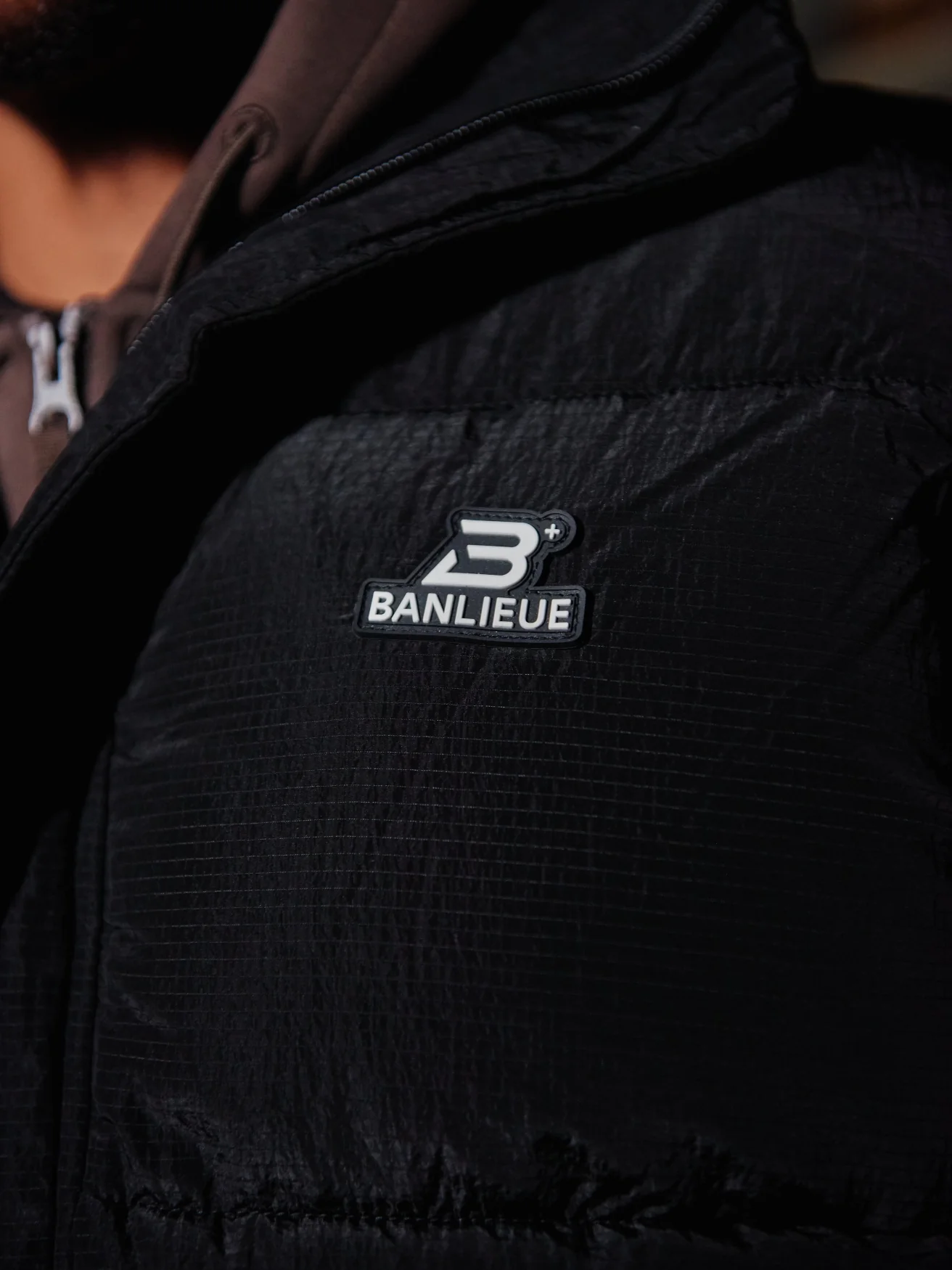 HERITAGE BODYWARMER | BLACK - Image 4
