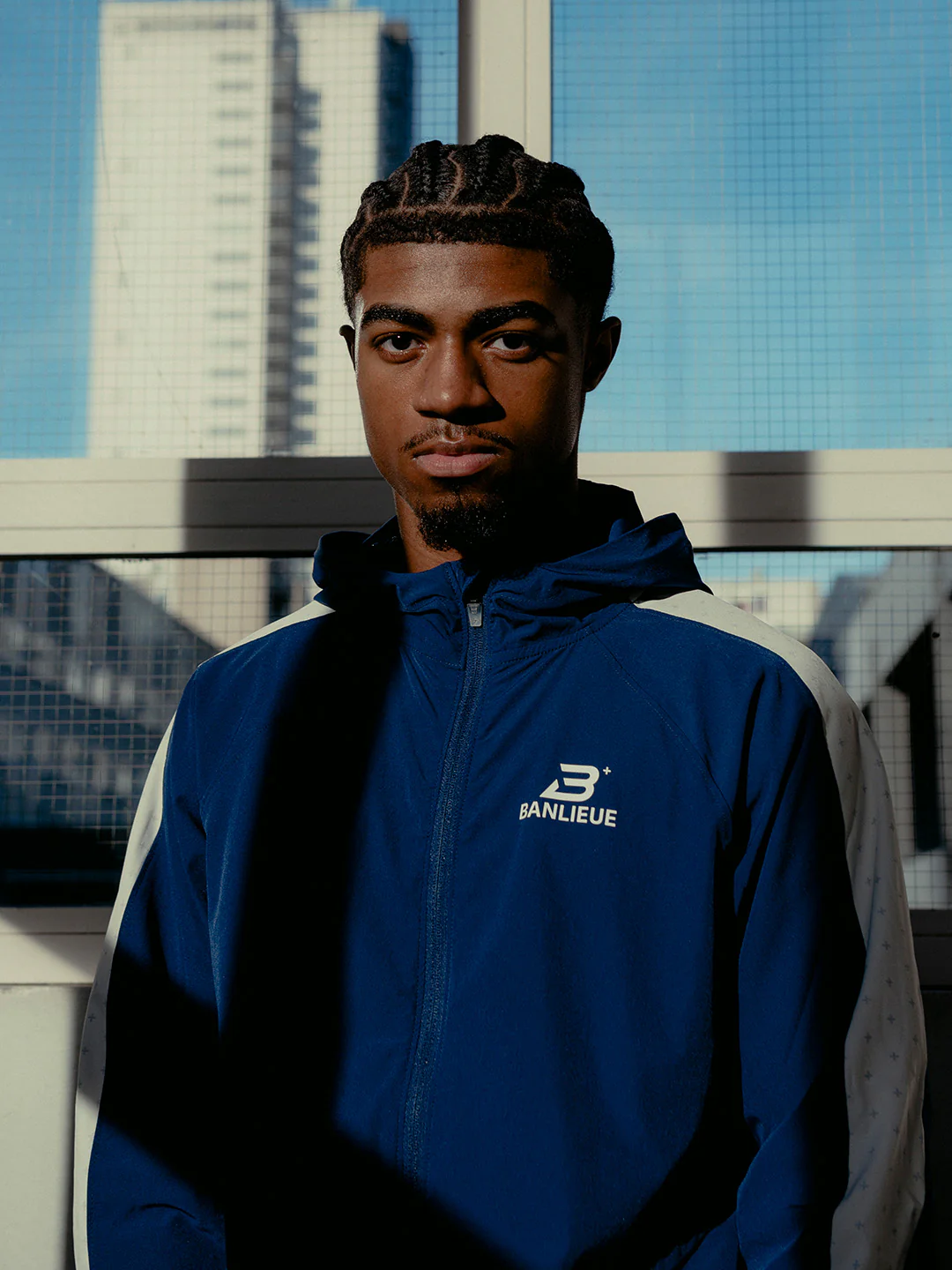 PERFORMANCE V2 HOODED TRACKTOP | NAVY - Image 4